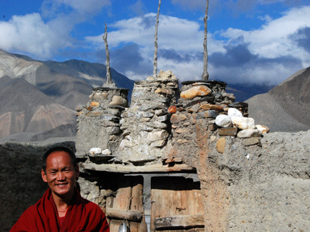 Bön: Mustang to Menri (2011)