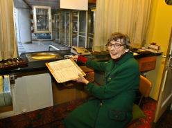 Little Lady of The Capitole (La Petite Dame du Capitole) (2005)