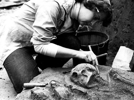 Myths and Moundbuilders (1981)